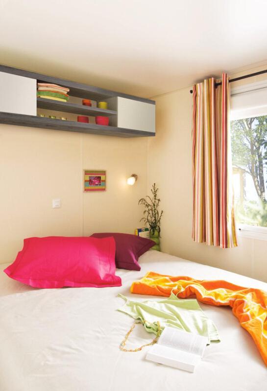 Camping De La Cote Des Legendes Brignogan-Plages Habitación foto